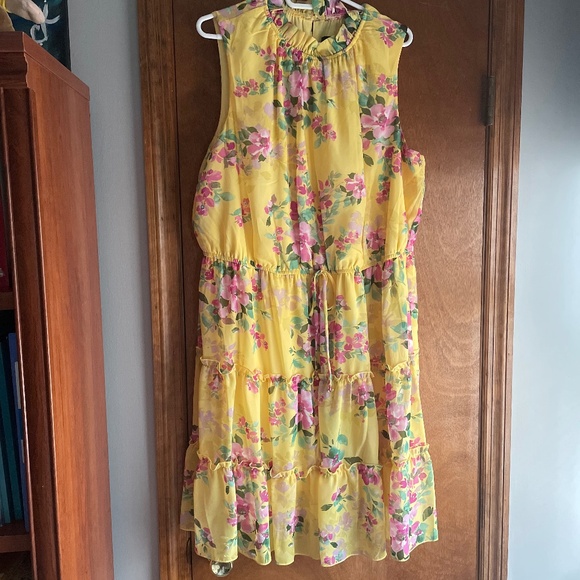 Ella and Julie Dresses & Skirts - Yellow floral dress